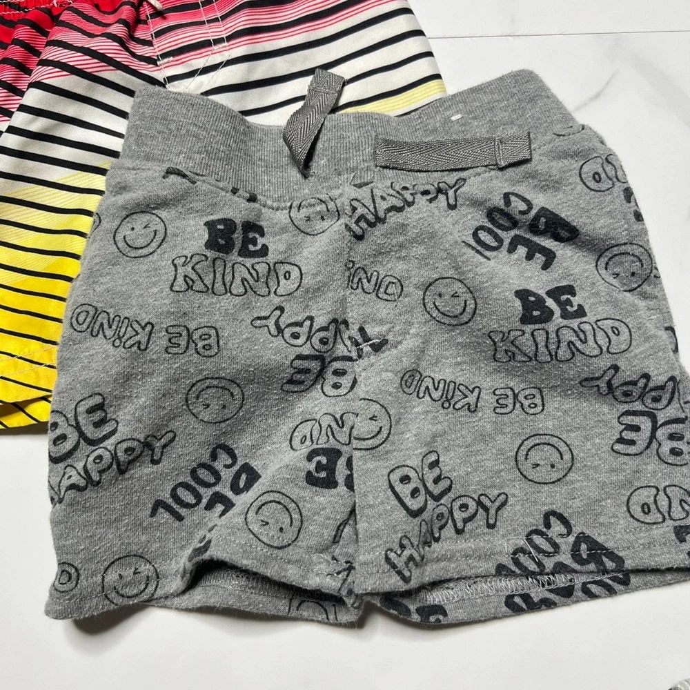Bundle baby boy shorts Garanimals Carter’s